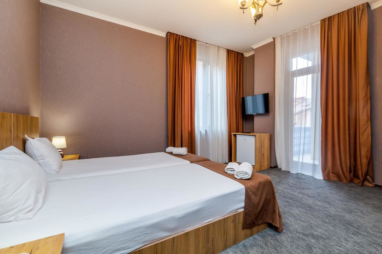 Отель Hotel Marlyn Тбилиси