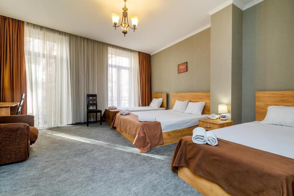 Отель Hotel Marlyn Тбилиси