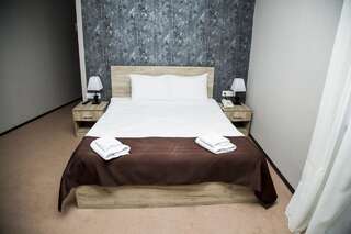 Отель Hotel Marlyn Тбилиси Двухместный номер Делюкс с 1 кроватью и балконом-3