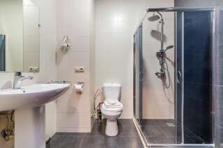 Отель Hotel Marlyn Тбилиси Бюджетный двухместный номер с 1 кроватью-3